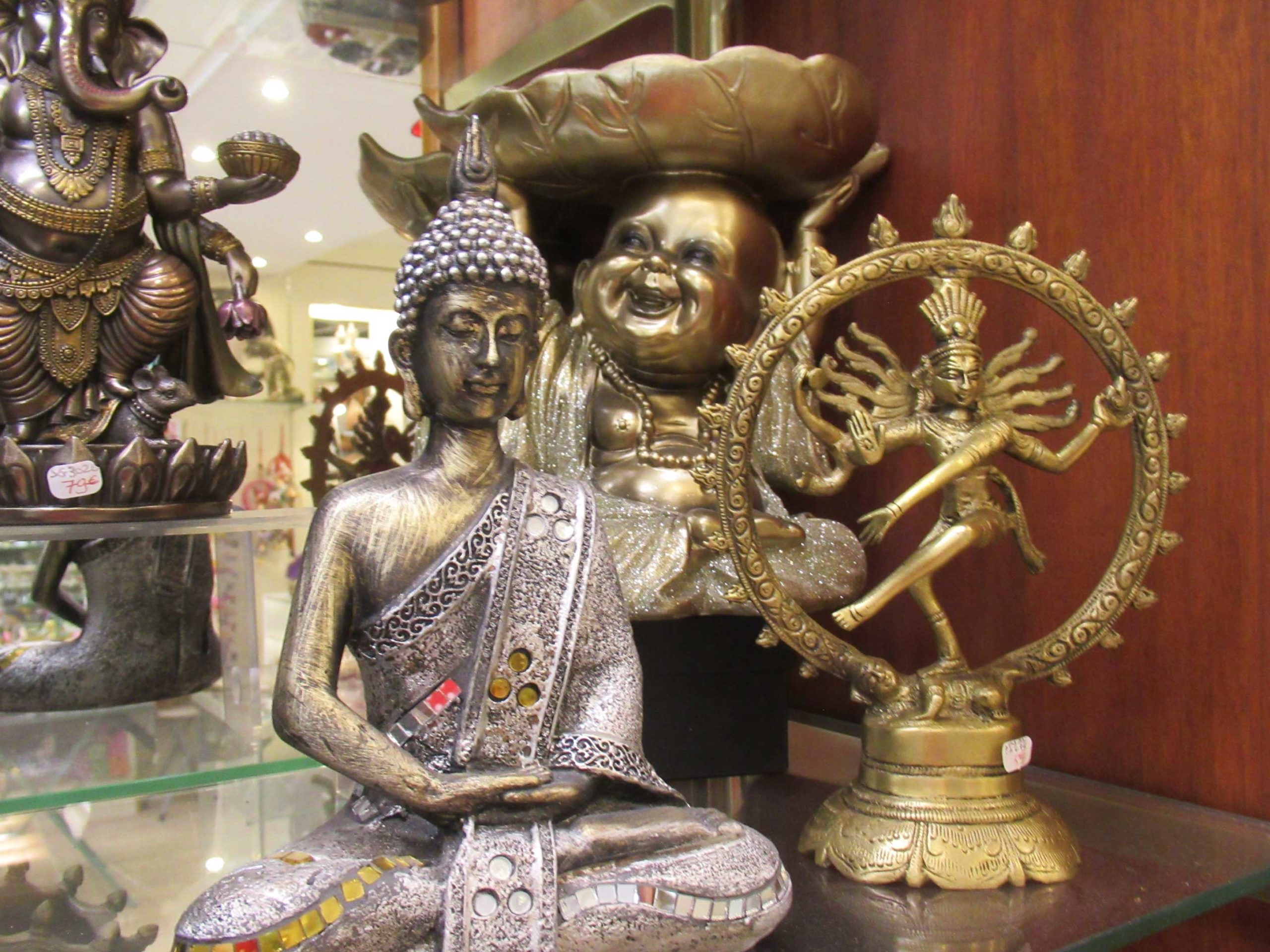 statue-de-bouddha-perpignan-lanaconda